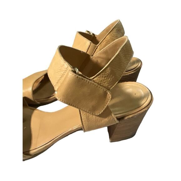 Stuart Weitzman Leather Nude Strappy Chunk Heel Sandal - Picture 3 of 16